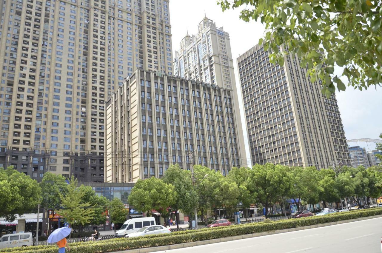 Metropolo, Wuhan, Wuchang Jiangtan Jiyuqiao Subway Station Екстериор снимка